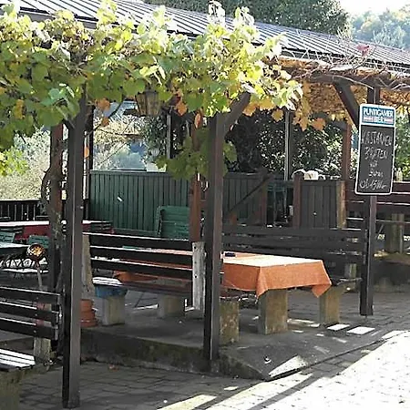 Waldfrieden Bed & Breakfast