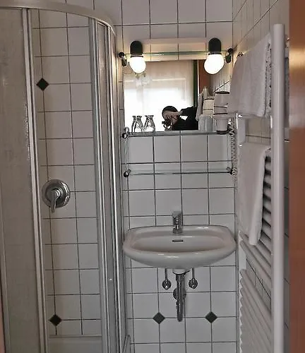 住宿加早餐酒店 兰德豪斯瓦德费登住宿加早餐旅馆 拉斯尼茨霍